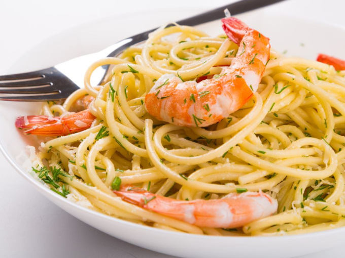 Massa de camarão ao alho e óleo