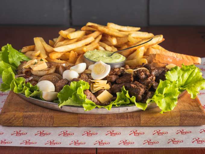 Porção de filé com fritas